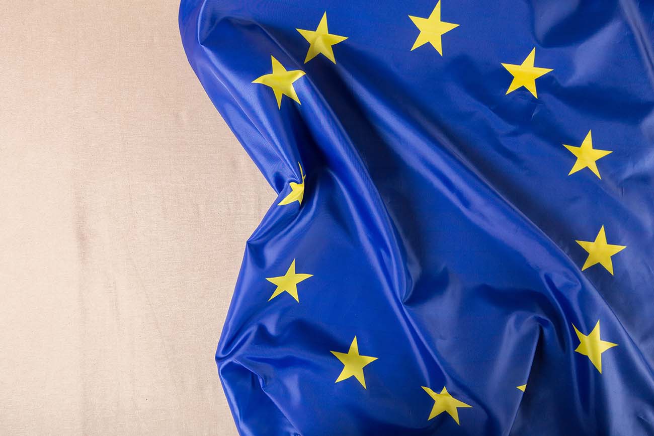 Normativa europea sobre seguridad en puertas automáticas